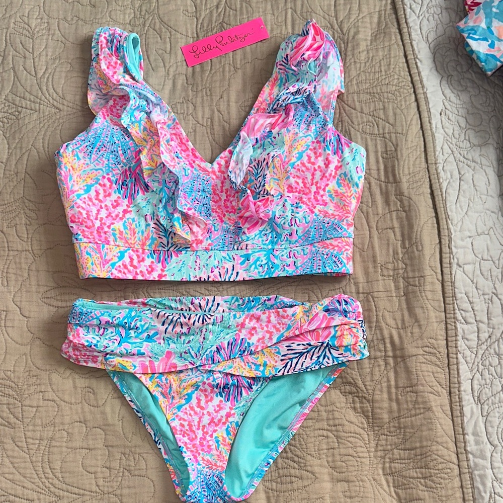 Lilly Pulitzer Bikini top large, bottom 6